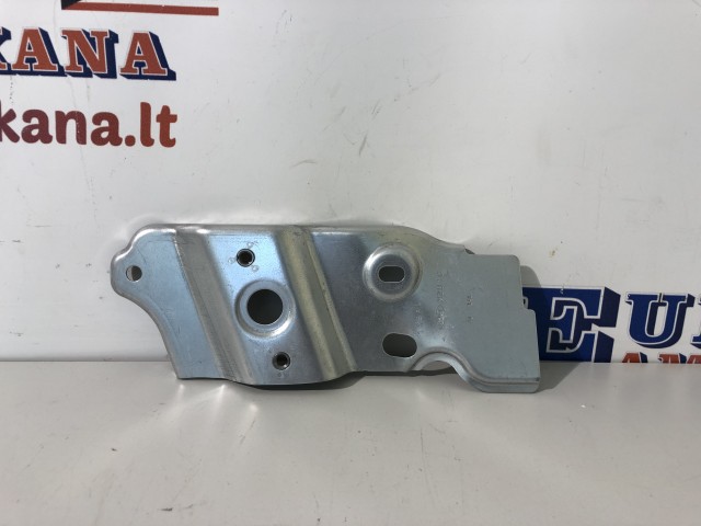 Mount Bracket (Front, L)